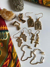 Load image into Gallery viewer, Ancient Motherland Earrings