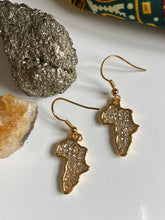 Load image into Gallery viewer, Royal Motherland Earrings