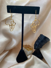 Load image into Gallery viewer, Life in Africa Earrings