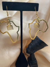 Load image into Gallery viewer, Africa Duafe Earrings
