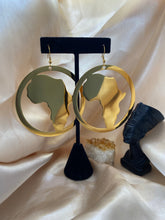 Load image into Gallery viewer, Motherland Statement Earrings