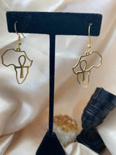 Load image into Gallery viewer, Life in Africa Earrings
