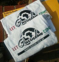 Load image into Gallery viewer, Queen&#39;s Let Queendom Come Tee
